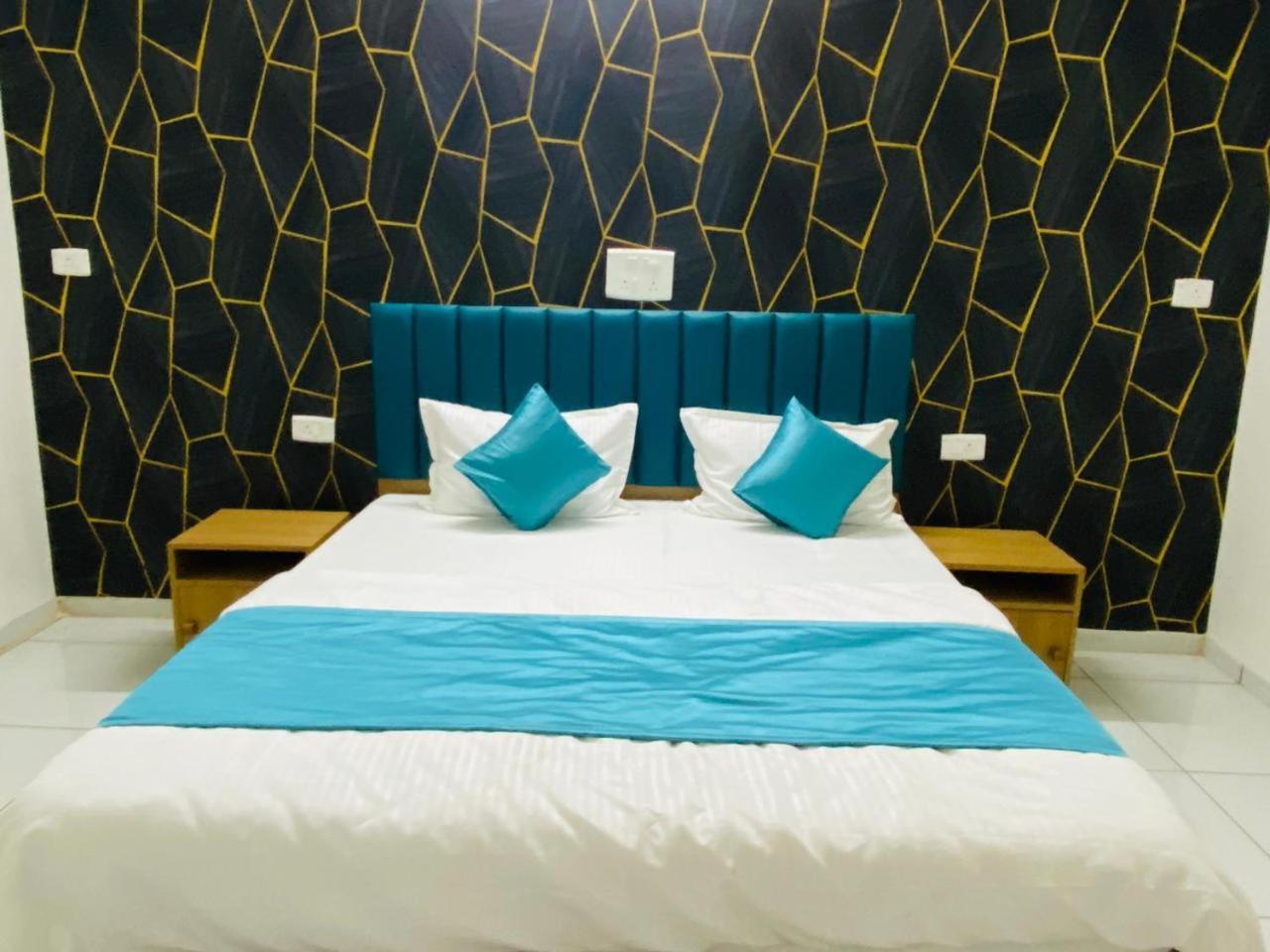 Hotel Balaji Villa Вадодара Экстерьер фото