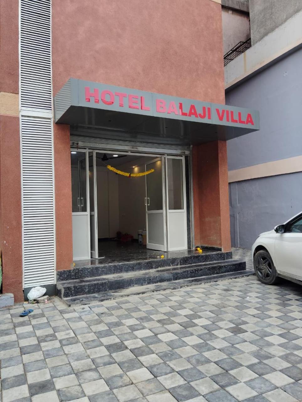 Hotel Balaji Villa Вадодара Экстерьер фото